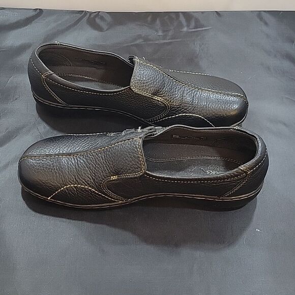 CLARKS COLLECTION ROUND TOE SLIP-ON WOMEN"S FLAT SHOE - Picture 13 of 15